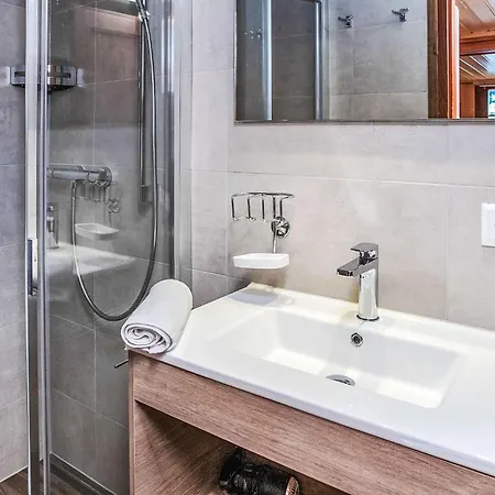 Rousserolles Rez Gauche By Interhome *